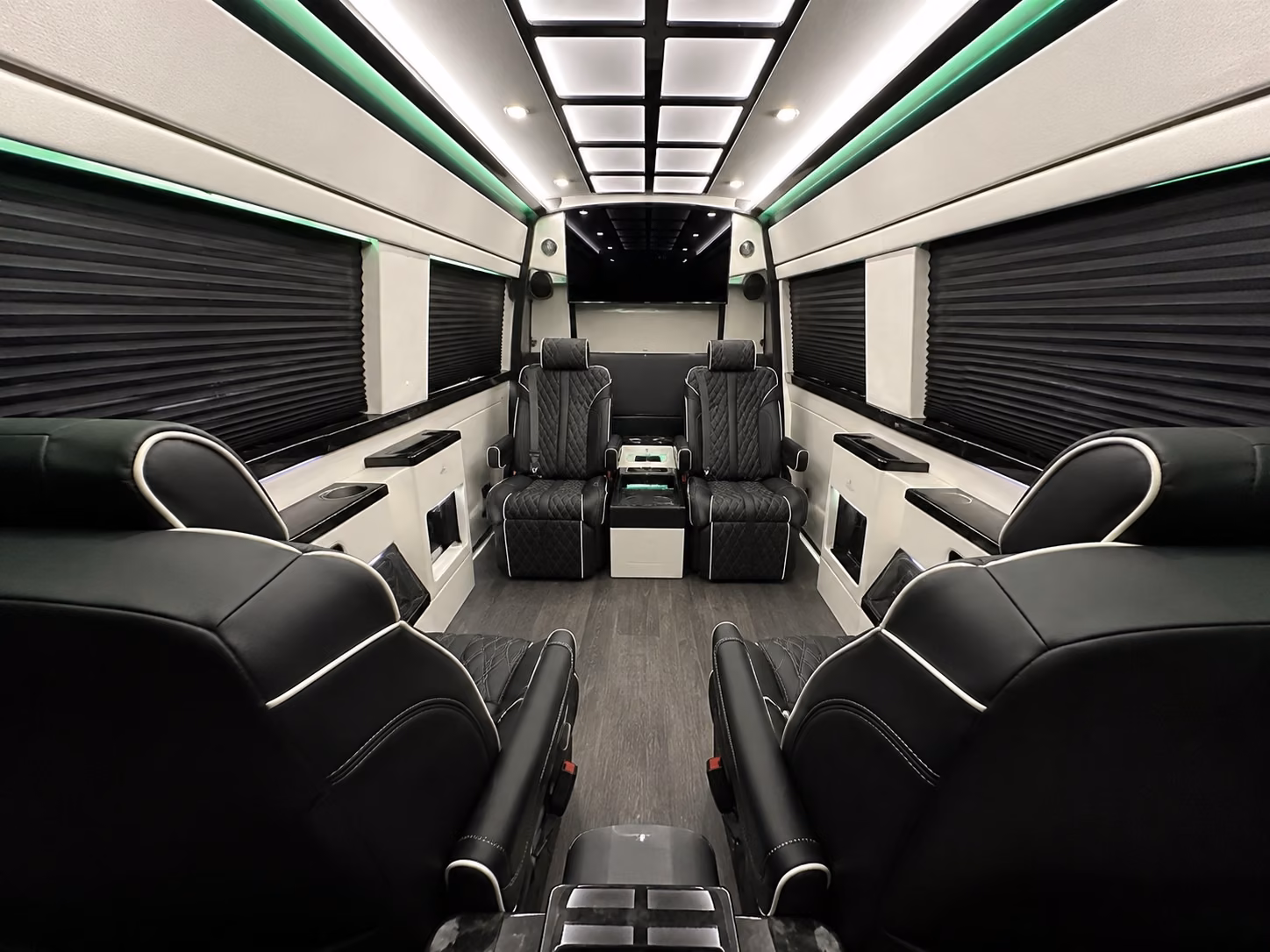 find the perfect transportation for your next airport transfer 1